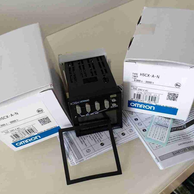 欧姆龙H5CN-XBNAC100-240日本原装时间继电器OMRON数字定时器